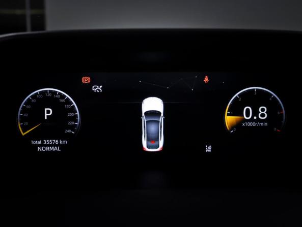 Changan UNI-V I с пробегом 2023 года, цена 2 325 000 рублей, 35111 км, лифтбек, Автокод Объявления