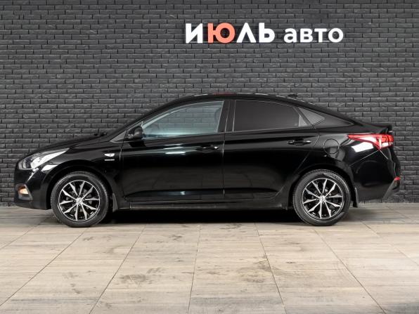 Hyundai Solaris II с пробегом 2019 года, цена 1 490 000 рублей, 128778 км, седан, Автокод Объявления