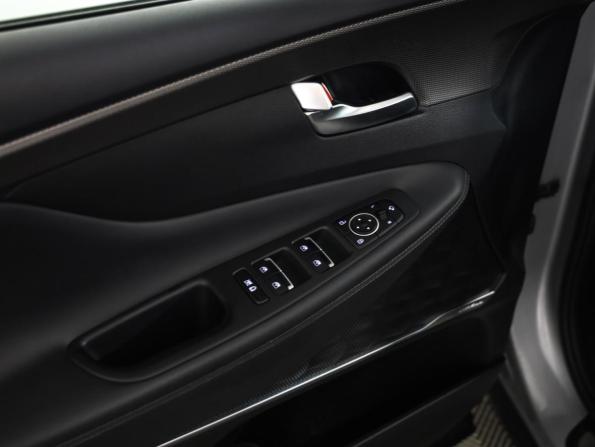 Hyundai Santa Fe IV с пробегом 2019 года, цена 2 619 000 рублей, 185663 км, внедорожник, Автокод Объявления