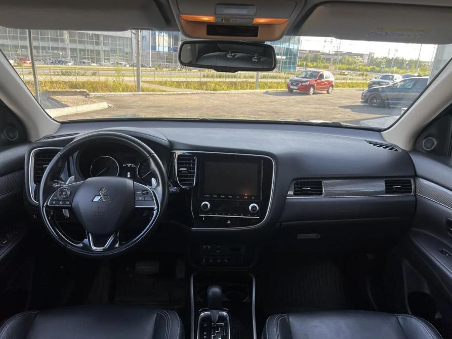 Mitsubishi Outlander III Рестайлинг 3 Пермь  - изображение 8