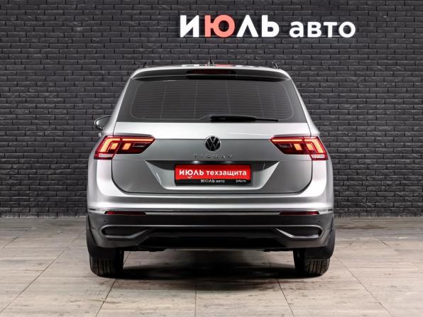 Volkswagen Tiguan II Рестайлинг с пробегом 2021 года, цена 2 785 000 рублей, 37042 км, внедорожник, Автокод Объявления