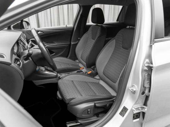 Opel Astra K Рестайлинг с пробегом 2021 года, цена 1 350 000 рублей, 213042 км, универсал, Автокод Объявления