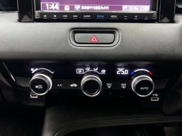 Honda Vezel II с пробегом 2021 года, цена 2 415 000 рублей, 55810 км, внедорожник, Автокод Объявления