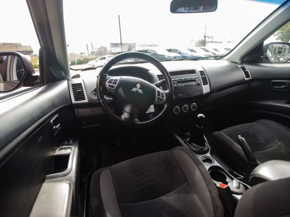 Mitsubishi Outlander II Рестайлинг с пробегом 2010 года, цена 999 000 рублей, 219241 км, внедорожник, Автокод Объявления