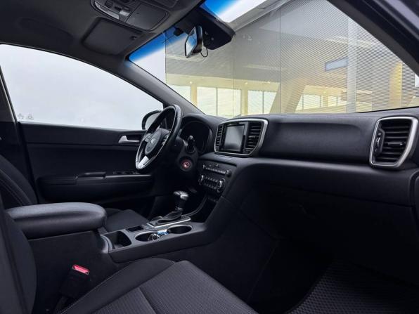 Kia Sportage IV Рестайлинг с пробегом 2019 года, цена 2 360 000 рублей, 49020 км, внедорожник, Автокод Объявления