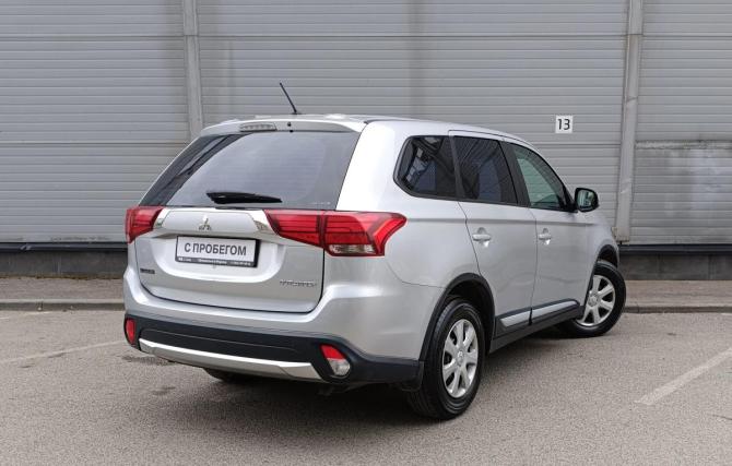 Mitsubishi Outlander III Рестайлинг с пробегом 2015 года, цена 1 219 000 рублей, 233315 км, внедорожник, Автокод Объявления