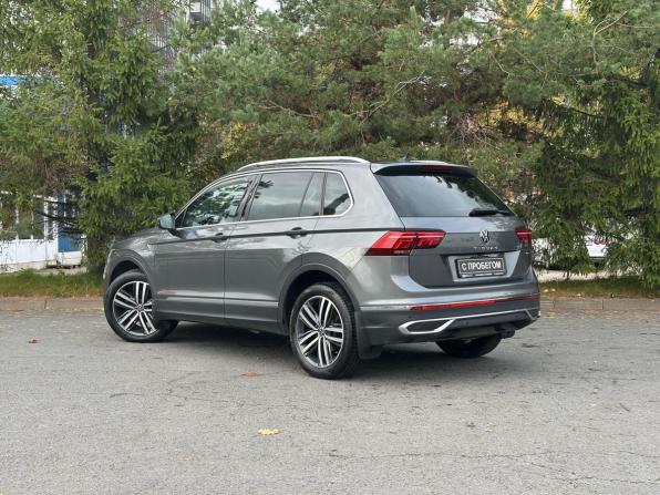 Volkswagen Tiguan II Рестайлинг с пробегом 2022 года, цена 3 099 000 рублей, 67948 км, внедорожник, Автокод Объявления