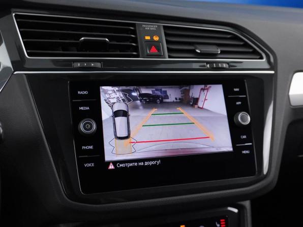 Volkswagen Tiguan II Рестайлинг с пробегом 2020 года, цена 2 849 077 рублей, 53316 км, внедорожник, Автокод Объявления