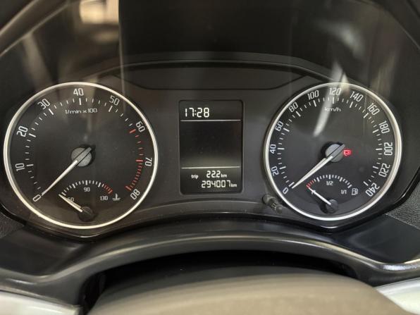 Skoda Octavia II (A5) Рестайлинг с пробегом 2009 года, цена 699 000 рублей, 294000 км, лифтбек, Автокод Объявления