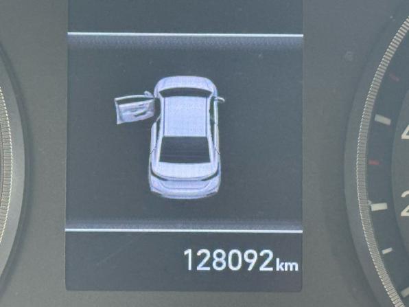 Hyundai Solaris II с пробегом 2019 года, цена 1 349 000 рублей, 128092 км, седан, Автокод Объявления