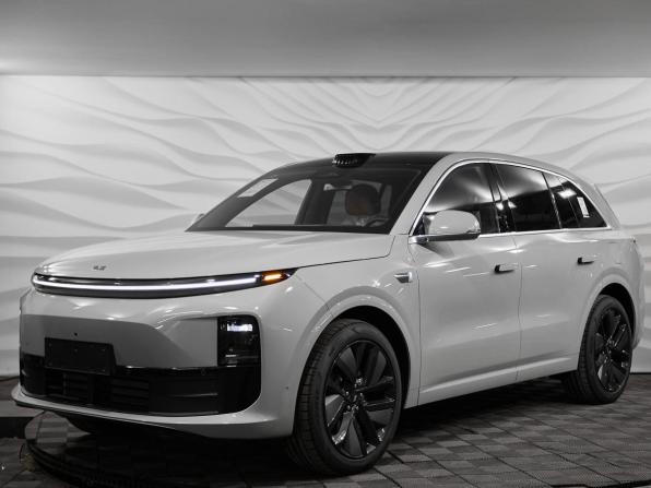 Новый Li Auto (Lixiang) L6 2025 года, цена 8 390 000 рублей, внедорожник, Автокод Объявления