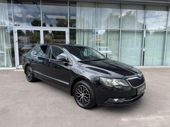 Skoda Superb II Рестайлинг с пробегом 2013 года, цена 828 000 рублей, 315111 км, лифтбек, Автокод Объявления