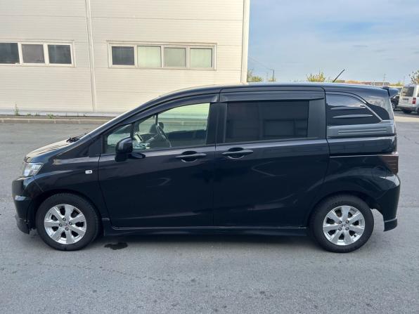 Honda Freed I с пробегом 2011 года, цена 1 120 000 рублей, 220731 км, компактвэн, Автокод Объявления