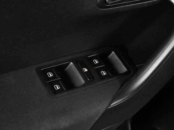 Volkswagen Polo V с пробегом 2014 года, цена 949 000 рублей, 137875 км, седан, Автокод Объявления