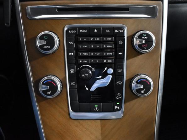 Volvo XC60 I Рестайлинг с пробегом 2015 года, цена 1 550 000 рублей, 258000 км, внедорожник, Автокод Объявления