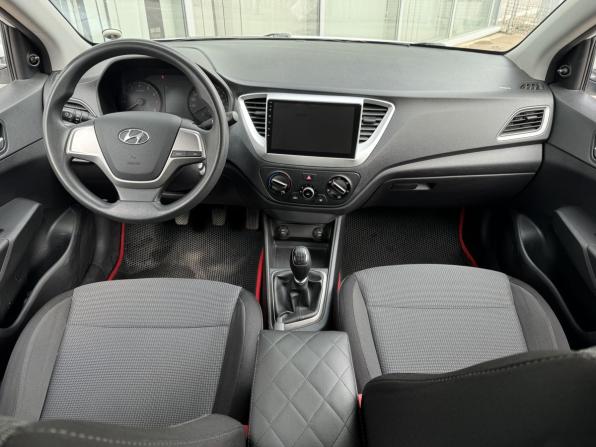 Hyundai Solaris II с пробегом 2018 года, цена 1 120 000 рублей, 82445 км, седан, Автокод Объявления