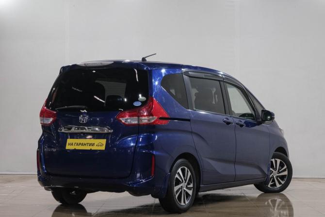 Honda Freed II Рестайлинг с пробегом 2017 года, цена 1 469 000 рублей, 135000 км, компактвэн, Автокод Объявления
