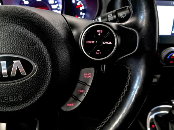 Kia Soul II Рестайлинг с пробегом 2018 года, цена 1 665 000 рублей, 81746 км, хэтчбек, Автокод Объявления