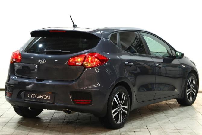 Kia Ceed II Рестайлинг с пробегом 2015 года, цена 1 219 000 рублей, 59777 км, хэтчбек, Автокод Объявления