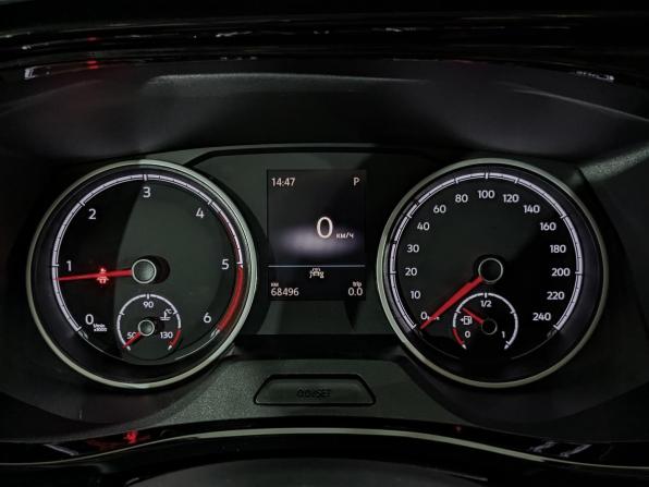 Volkswagen Multivan T6 Рестайлинг с пробегом 2021 года, цена 6 195 000 рублей, 68484 км, минивэн, Автокод Объявления
