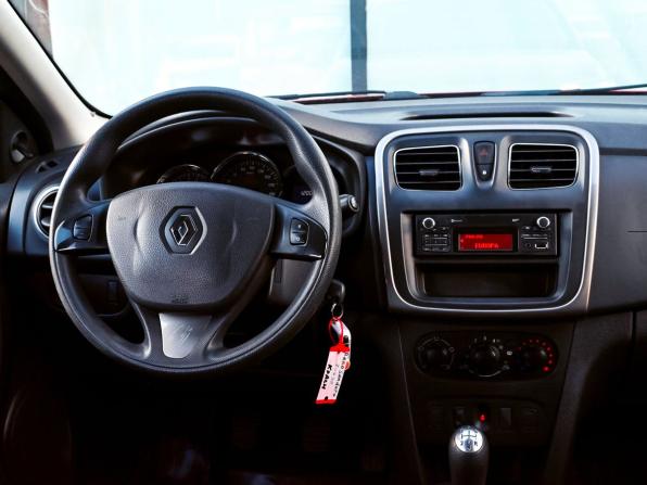 Renault Sandero II с пробегом 2014 года, цена 550 000 рублей, 119435 км, хэтчбек, Автокод Объявления