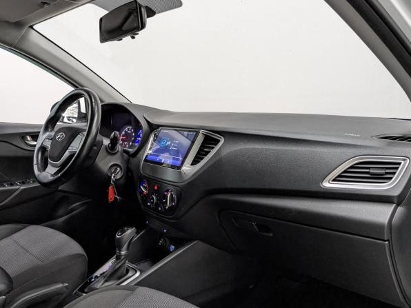 Hyundai Solaris II с пробегом 2019 года, цена 1 535 000 рублей, 48958 км, седан, Автокод Объявления