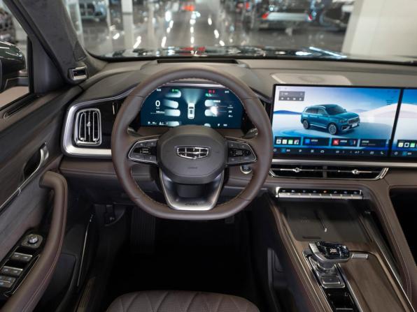 Geely Monjaro I Рестайлинг 2 с пробегом 2026 года, цена 4 300 000 рублей, 16 км, внедорожник, Автокод Объявления