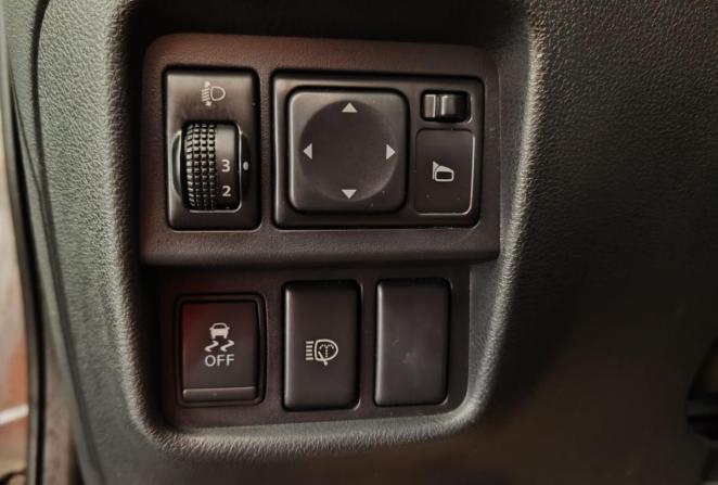 Nissan Juke I с пробегом 2013 года, цена 900 000 рублей, 207014 км, внедорожник, Автокод Объявления