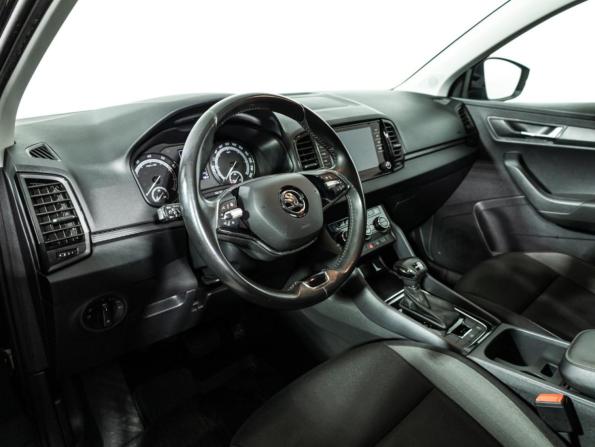 Skoda Karoq I с пробегом 2021 года, цена 2 060 000 рублей, 75000 км, внедорожник, Автокод Объявления