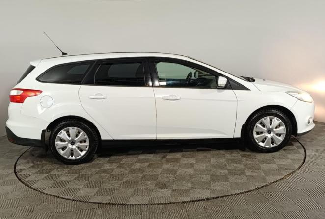 Ford Focus III с пробегом 2013 года, цена 500 000 рублей, 292105 км, универсал, Автокод Объявления