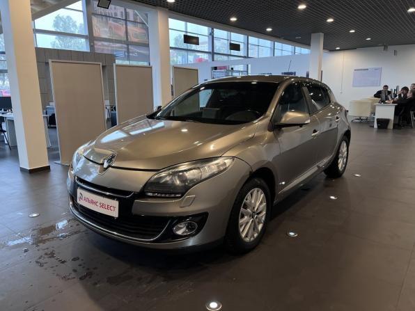 Renault Megane III с пробегом 2012 года, цена 720 000 рублей, 220875 км, хэтчбек, Автокод Объявления