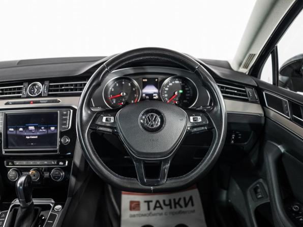 Volkswagen Passat B8 с пробегом 2016 года, цена 1 500 000 рублей, 142500 км, седан, Автокод Объявления