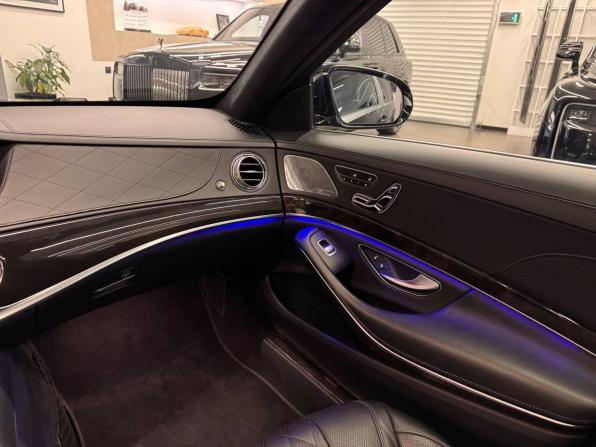 Mercedes-Benz Maybach S-Класс I (X222) Рестайлинг с пробегом 2018 года, цена 5 597 000 рублей, 118071 км, седан, Автокод Объявления