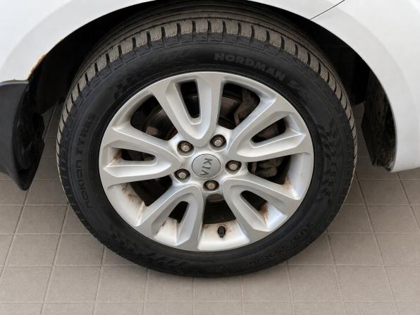 Kia Soul I Рестайлинг с пробегом 2013 года, цена 970 000 рублей, 180476 км, хэтчбек, Автокод Объявления