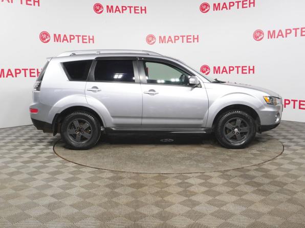 Mitsubishi Outlander II Рестайлинг с пробегом 2010 года, цена 884 000 рублей, 249088 км, внедорожник, Автокод Объявления