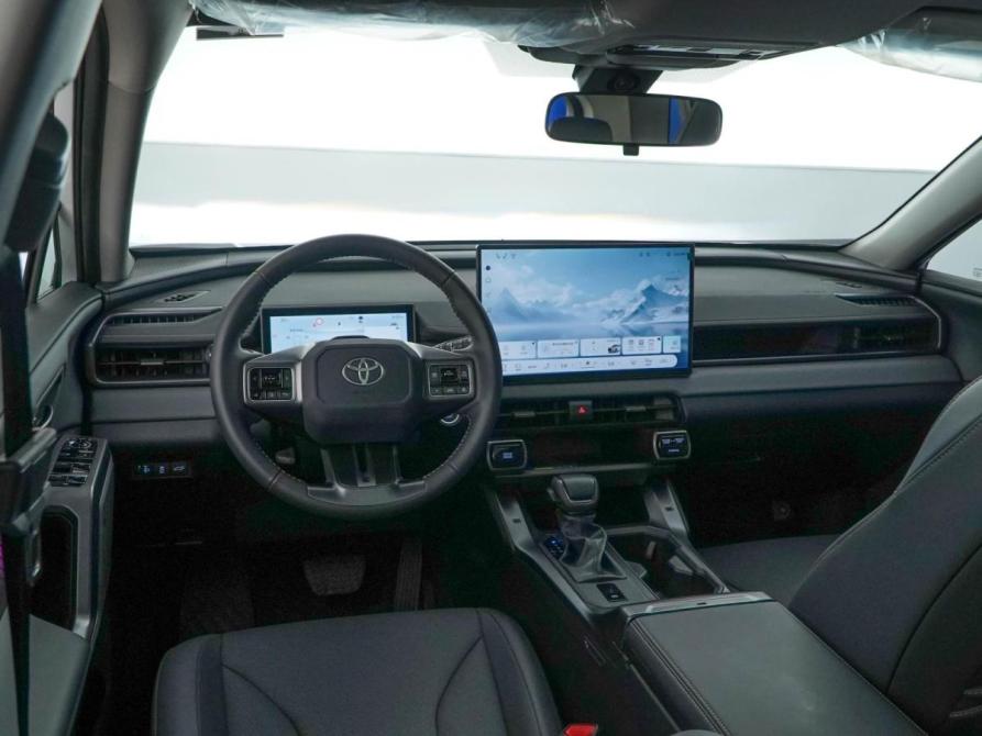 Toyota RAV4 VI (XA60) Москва  - изображение 6