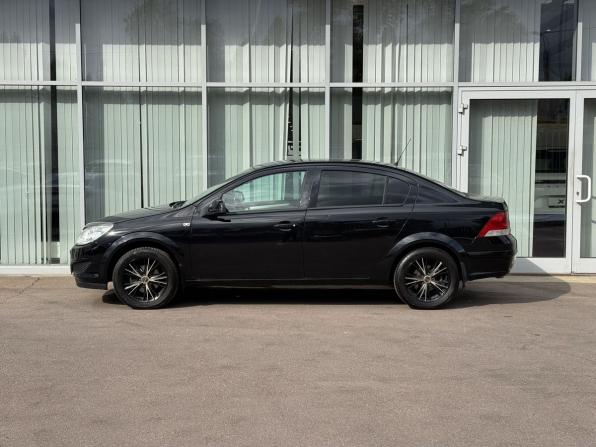Opel Astra H Рестайлинг с пробегом 2011 года, цена 599 000 рублей, 184000 км, седан, Автокод Объявления