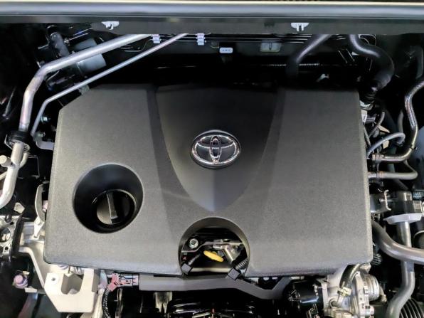 Toyota RAV4 V (XA50) с пробегом 2025 года, цена 3 900 000 рублей, 5557 км, внедорожник, Автокод Объявления