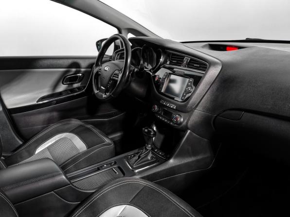 Kia Ceed II Рестайлинг с пробегом 2016 года, цена 1 280 000 рублей, 133628 км, хэтчбек, Автокод Объявления