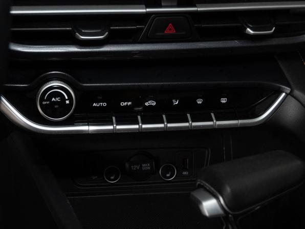 Changan Eado Plus с пробегом 2023 года, цена 1 688 000 рублей, 80000 км, седан, Автокод Объявления
