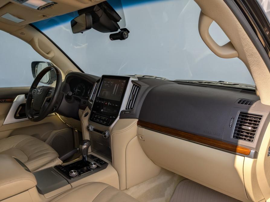 Toyota Land Cruiser 200 Series Рестайлинг 2 Москва  - изображение 2