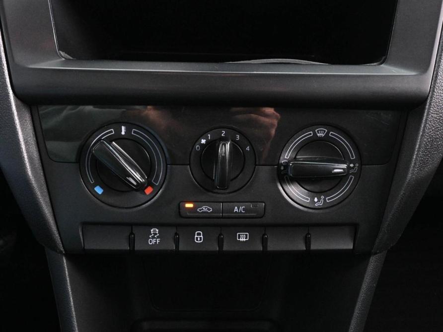 Skoda Rapid I Рестайлинг Ростов-на-Дону  - изображение 13