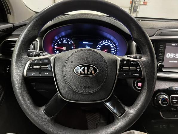 Kia Sorento III Prime Рестайлинг с пробегом 2018 года, цена 2 175 000 рублей, 159000 км, внедорожник, Автокод Объявления