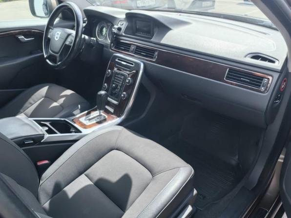 Volvo XC70 II с пробегом 2011 года, цена 1 220 000 рублей, 220000 км, универсал, Автокод Объявления