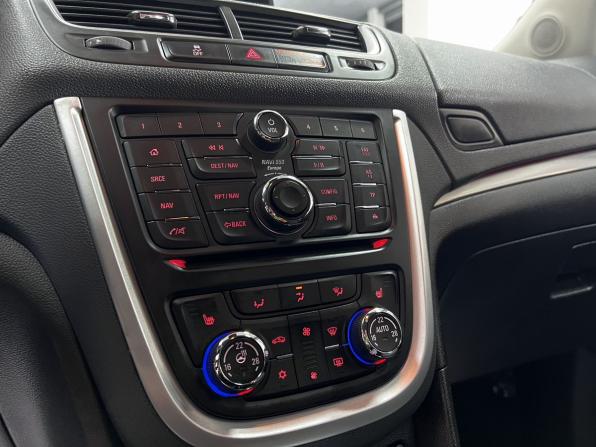 Opel Mokka I с пробегом 2014 года, цена 1 295 000 рублей, 81392 км, внедорожник, Автокод Объявления