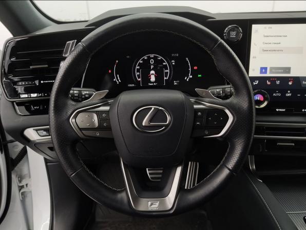 Lexus RX V с пробегом 2022 года, цена 8 480 000 рублей, 15529 км, внедорожник, Автокод Объявления