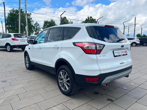Ford Kuga II Рестайлинг с пробегом 2018 года, цена 1 895 000 рублей, 135680 км, внедорожник, Автокод Объявления