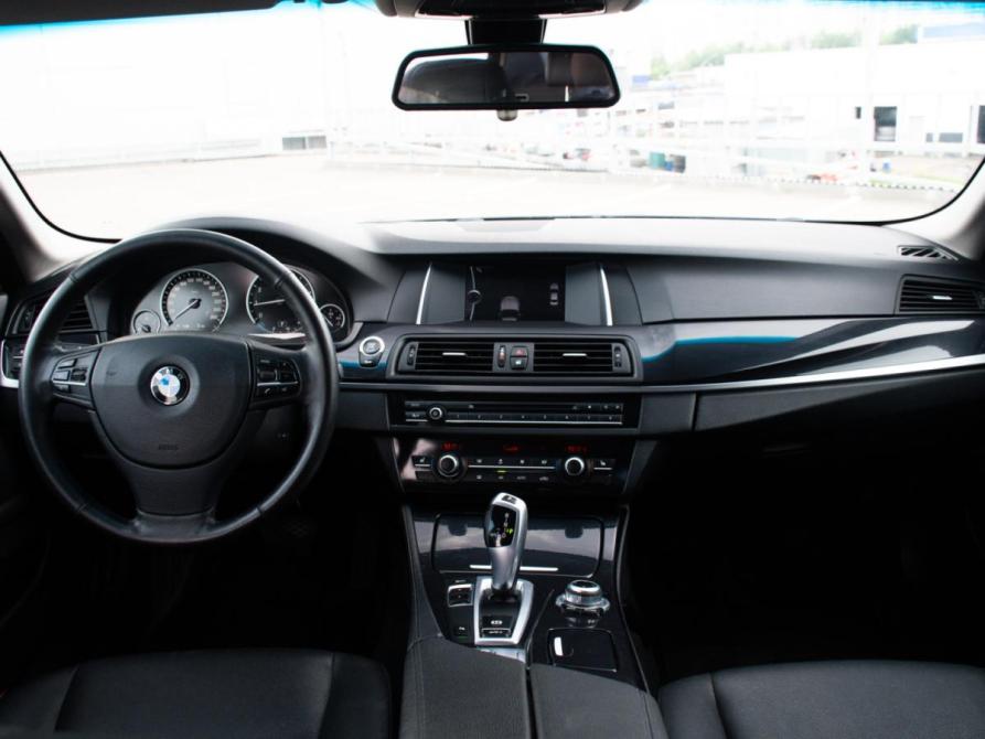 BMW 5 серии VI (F10/F11/F07) Рестайлинг Москва  - изображение 11
