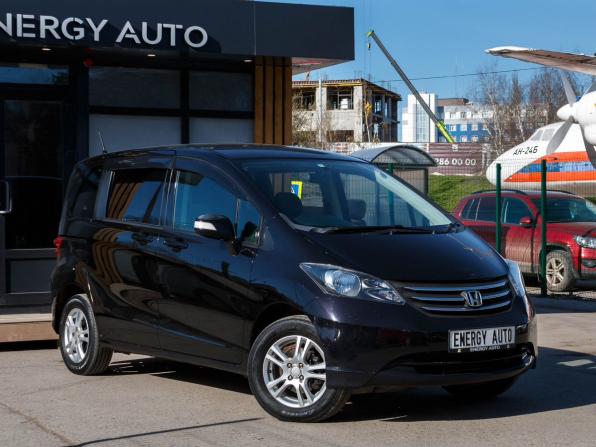 Honda Freed I Рестайлинг с пробегом 2010 года, цена 1 050 000 рублей, 174900 км, компактвэн, Автокод Объявления