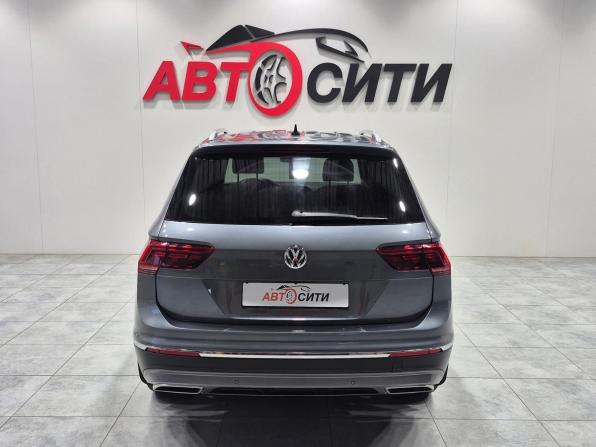 Volkswagen Tiguan II с пробегом 2019 года, цена 3 499 900 рублей, 136000 км, внедорожник, Автокод Объявления